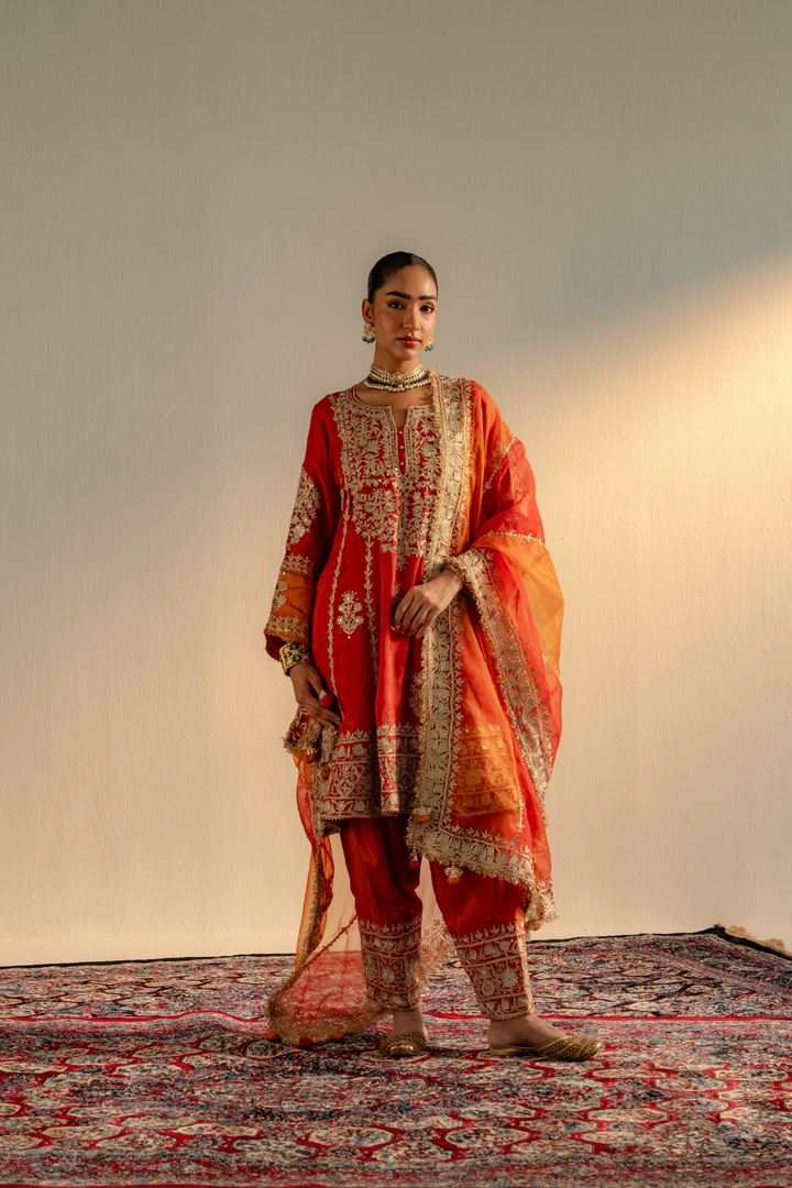 KESARI TILLA CHOGA SET