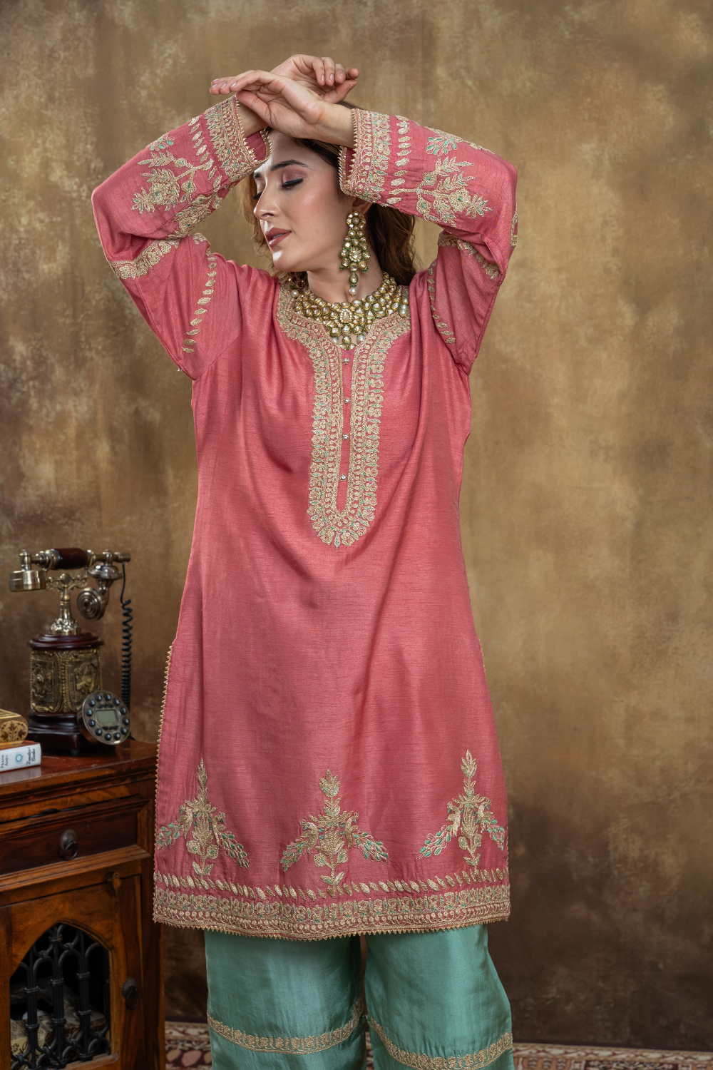 PEACH PEACOCK SUIT