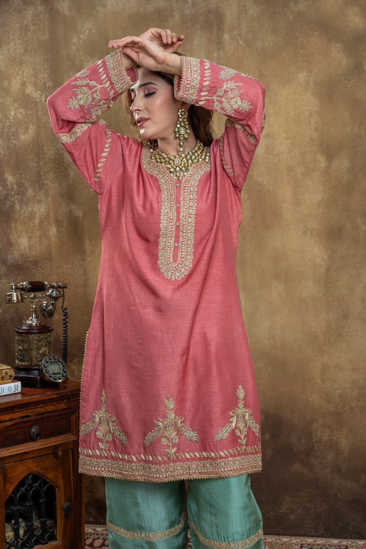 PEACH PEACOCK SUIT