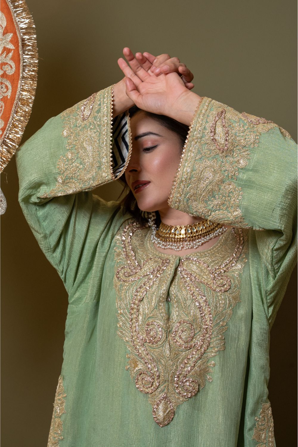 PAMPOSH PHIRAN SET