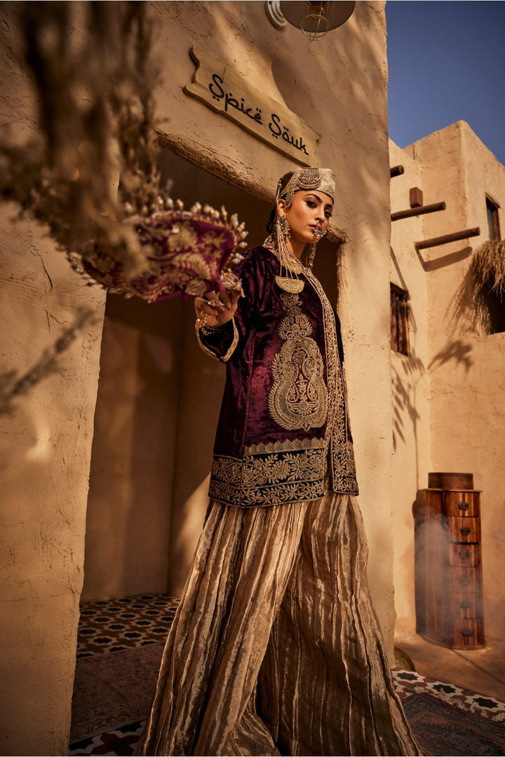 ZEENAT SHANEEL ZARDOZI JACKET
