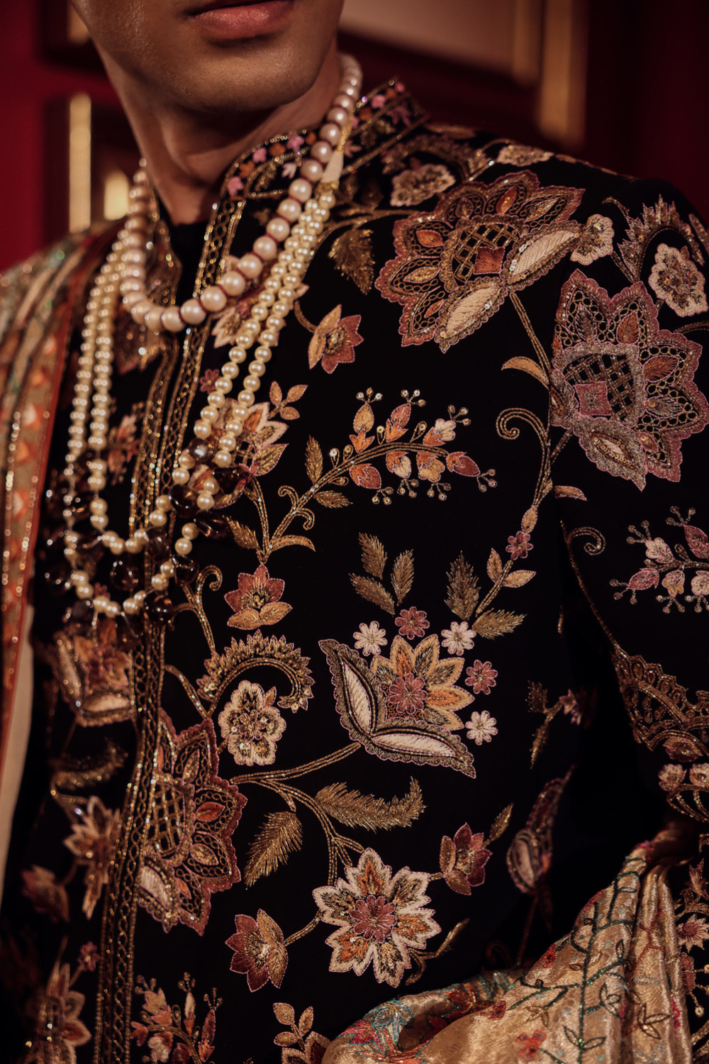 MENS BLACK EMBROIDERED JACKET