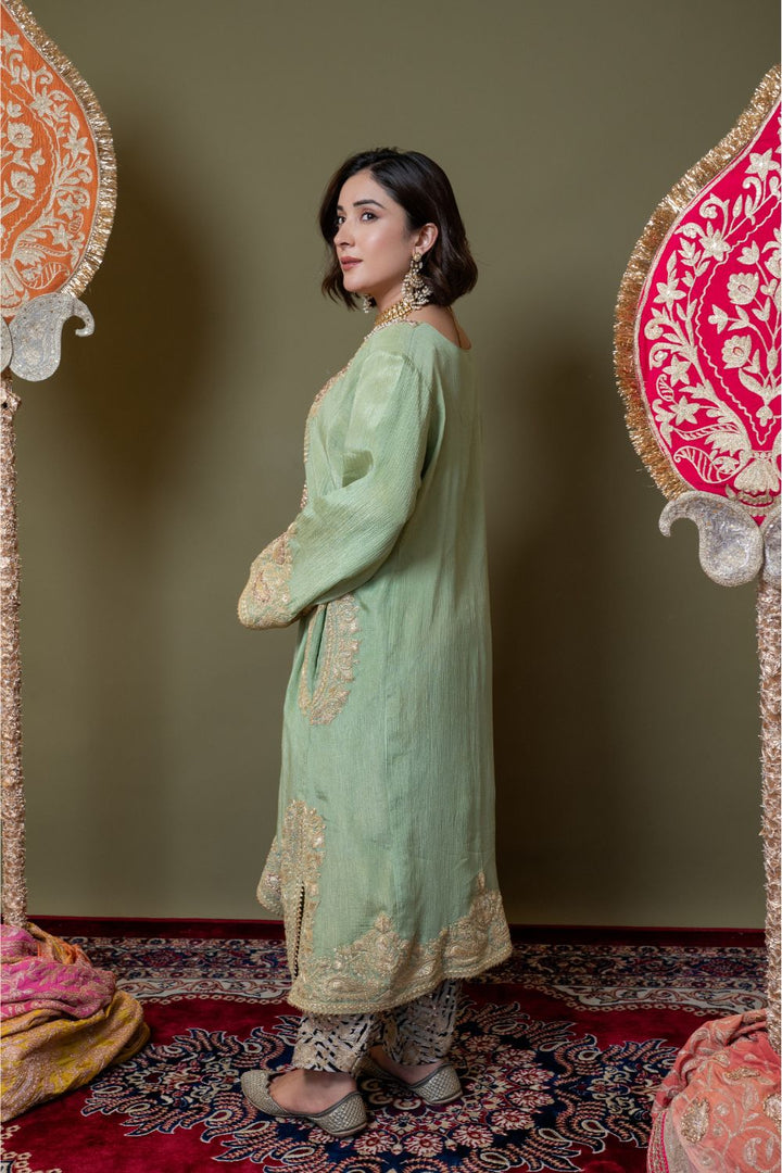PAMPOSH PHIRAN SET