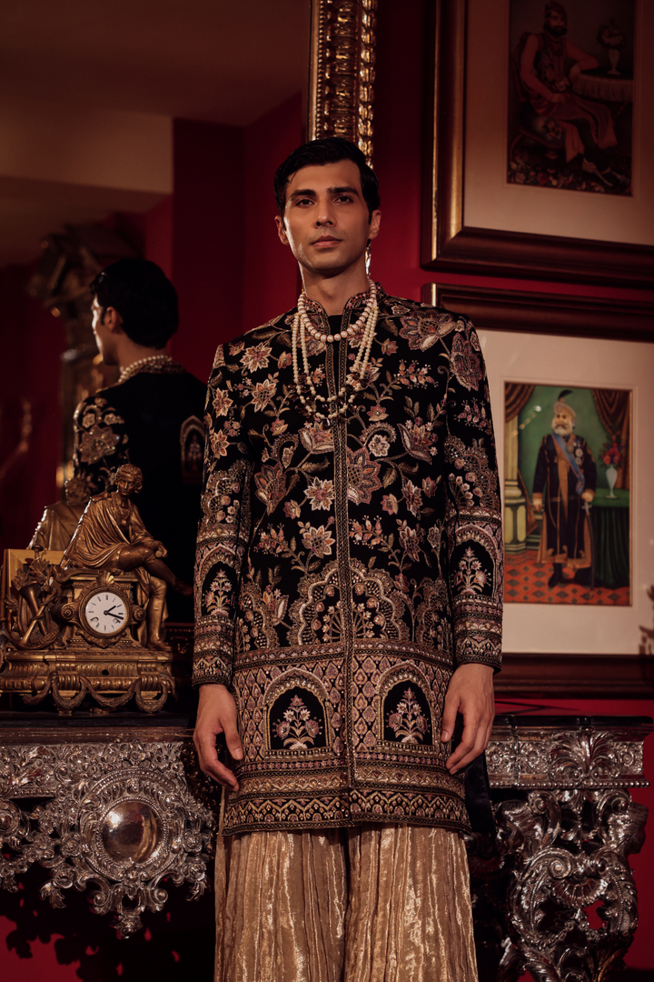 MENS BLACK EMBROIDERED JACKET