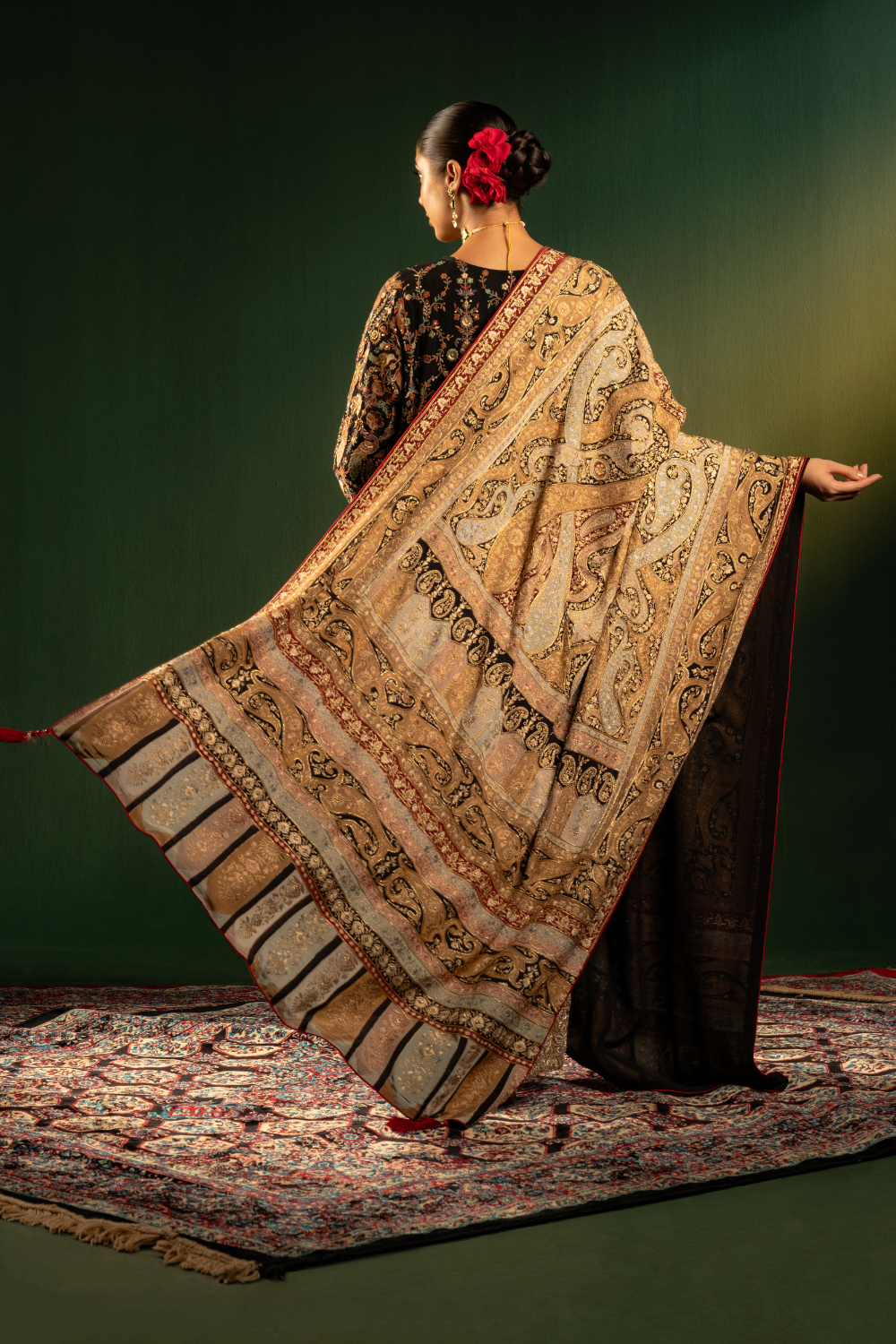 ROYAL KASHMIR  HERITAGE SHAWL