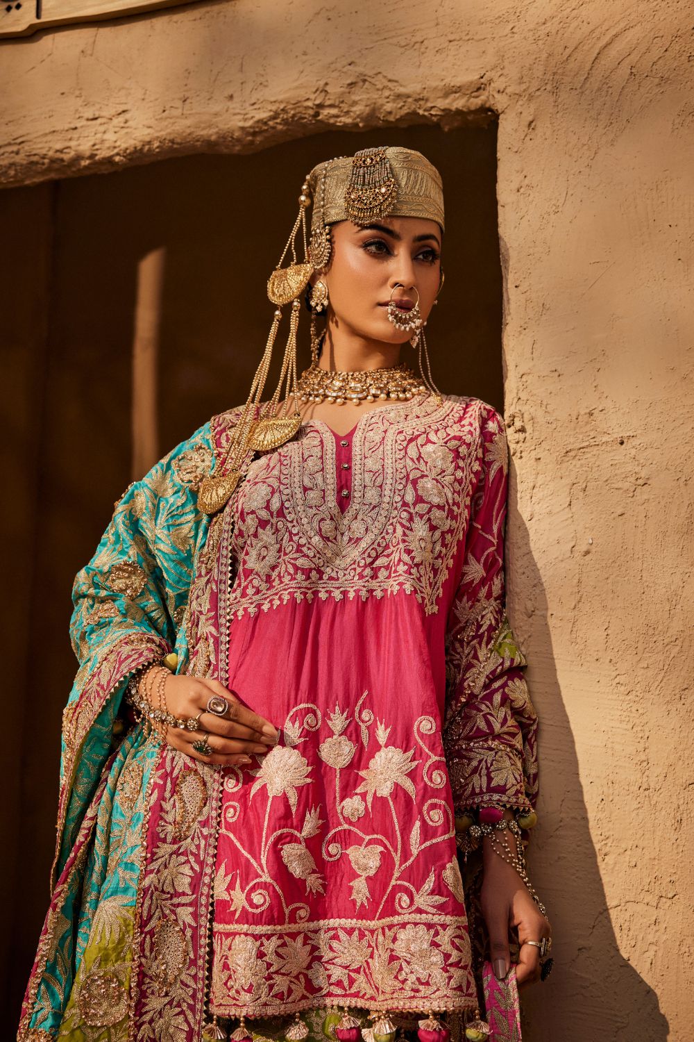 ROSHNARA SHORT CHOGA WITH GHARARA & ORHNI