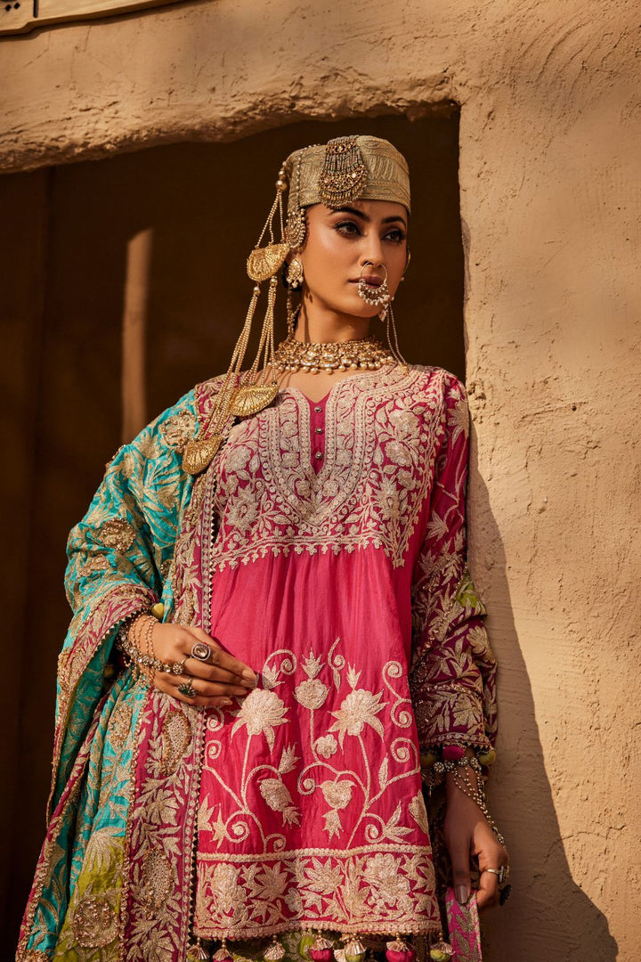 ROSHNARA SHORT CHOGA WITH GHARARA & ORHNI