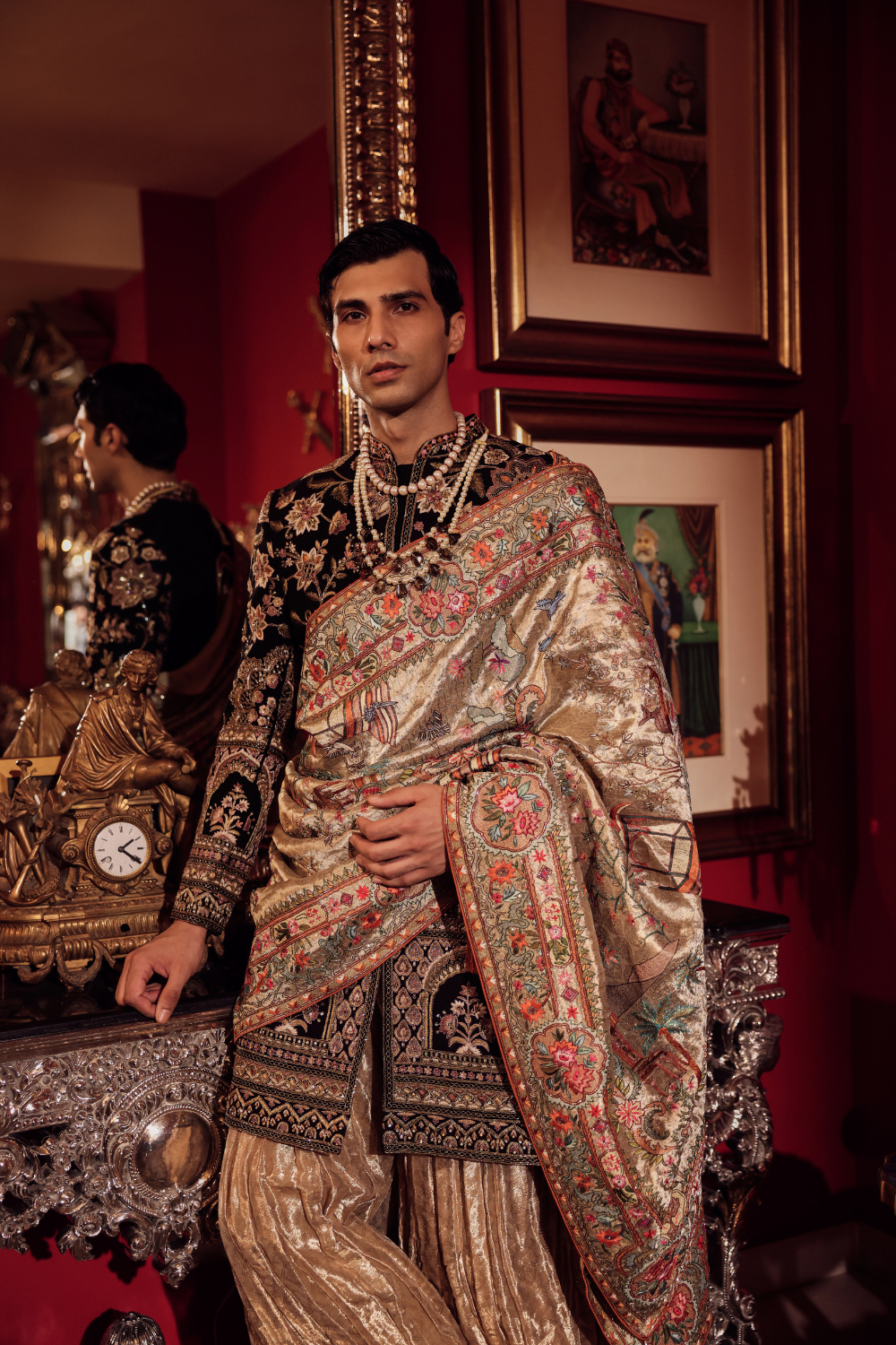 MENS BLACK EMBROIDERED JACKET