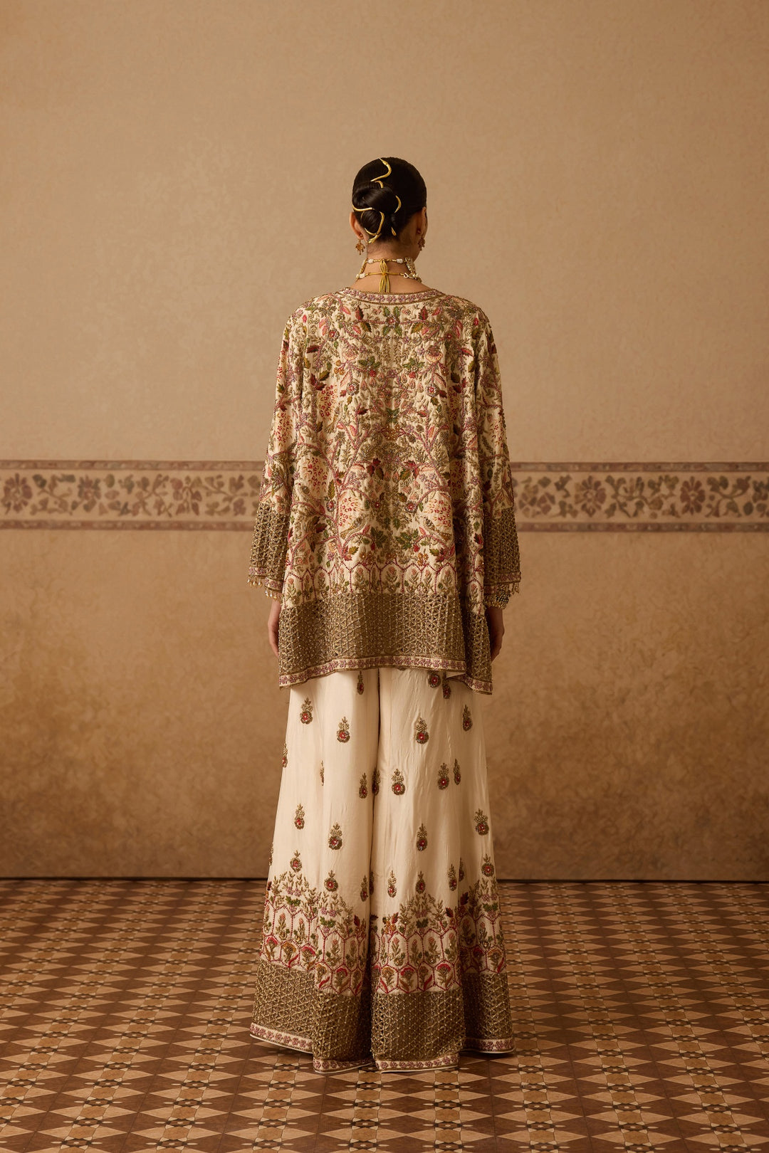 LAMIA JACKET GHARARA SET