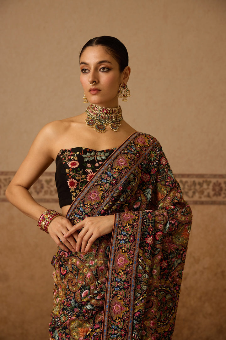 GARDEN OF FLOWER SAREE