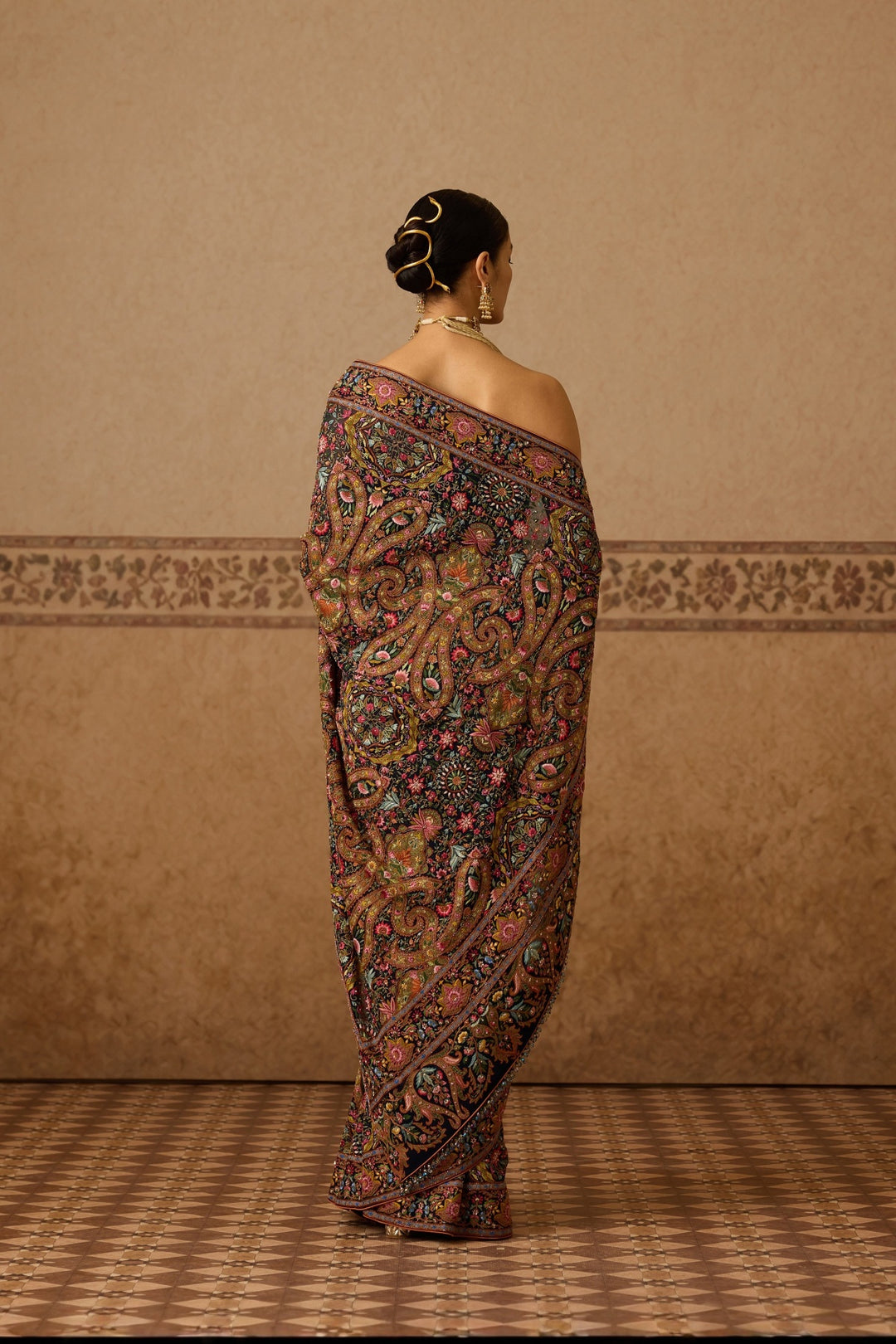 GARDEN OF FLOWER SAREE