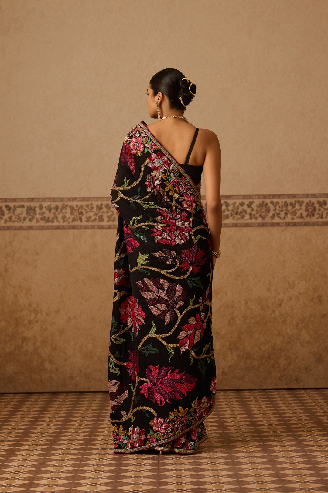 GARDEN OF FLOWER SAREE