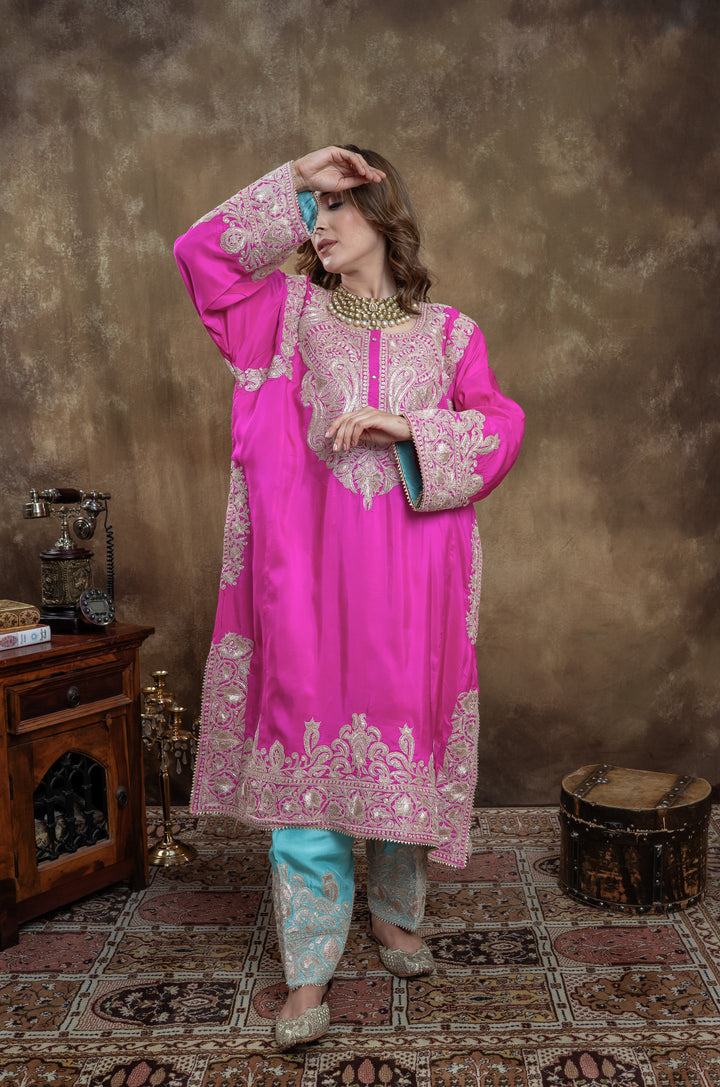 HOT PINK PHIRAN